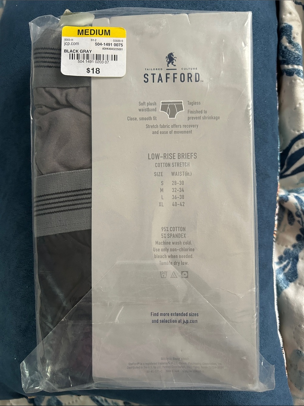 NWT Stafford Men's Low-Rise Briefs - SZ M (2 Pack) - Picture 2 of 4
